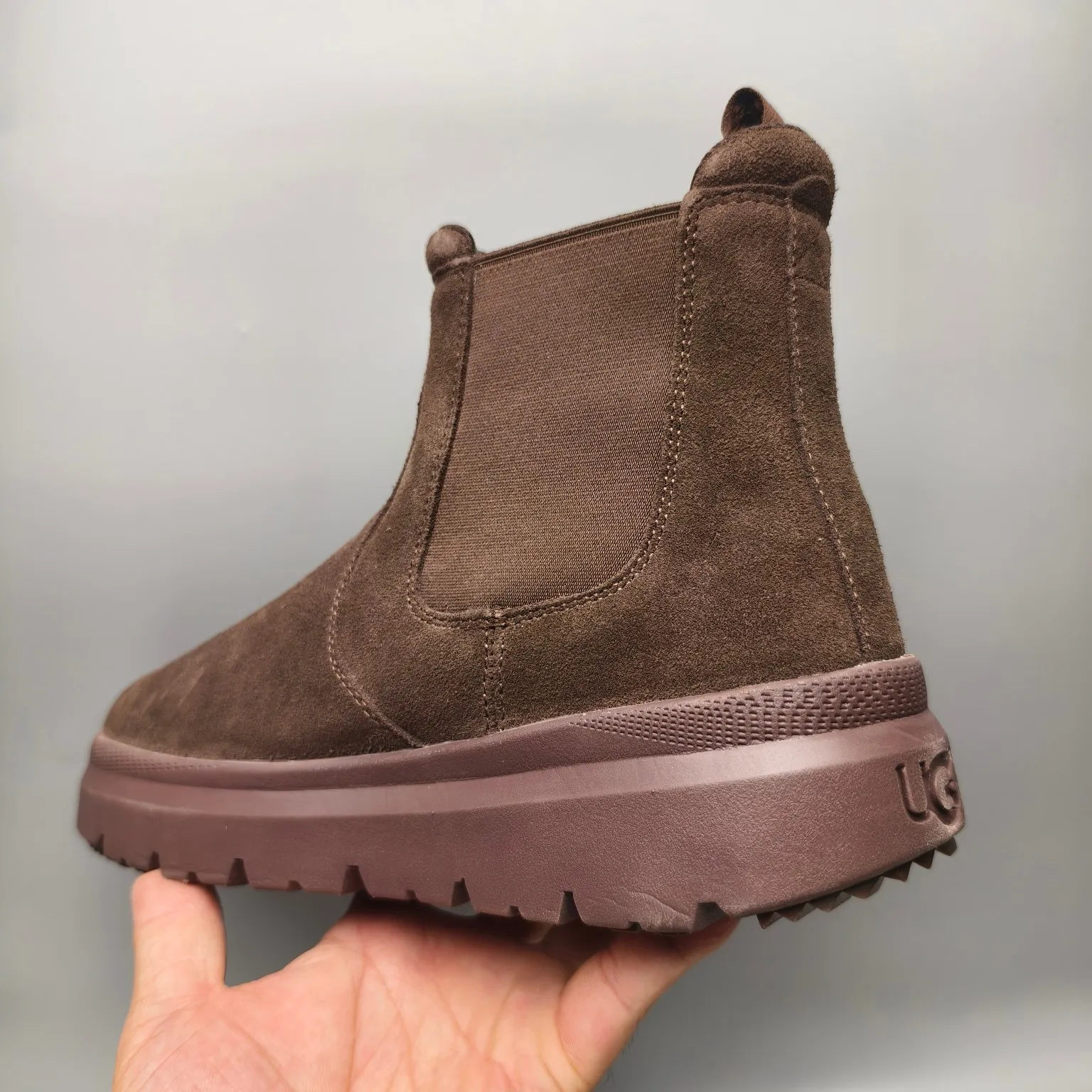 💰600 UGG sheepskin all-in-one snow boots 2050 casual mid-calf boots men's boots color: maroon black chocolate size: 39-45